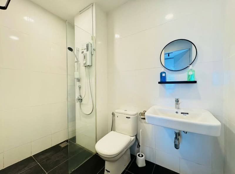 Kondominium untuk Dijual di Seroja Hills - Ethan Low - Bathroom - PropertyGuru.com.my