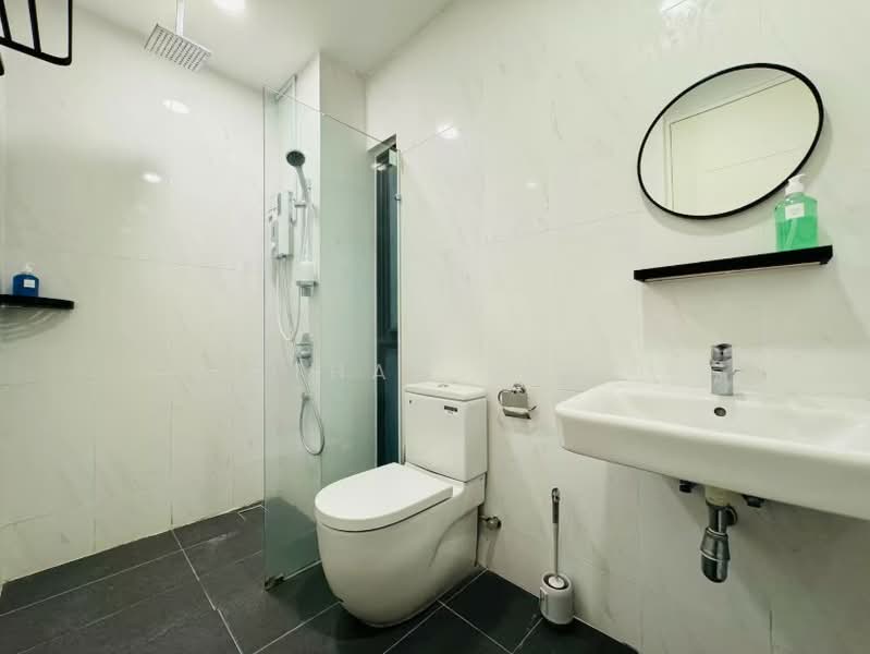Kondominium untuk Dijual di Seroja Hills - Ethan Low - Bathroom - PropertyGuru.com.my