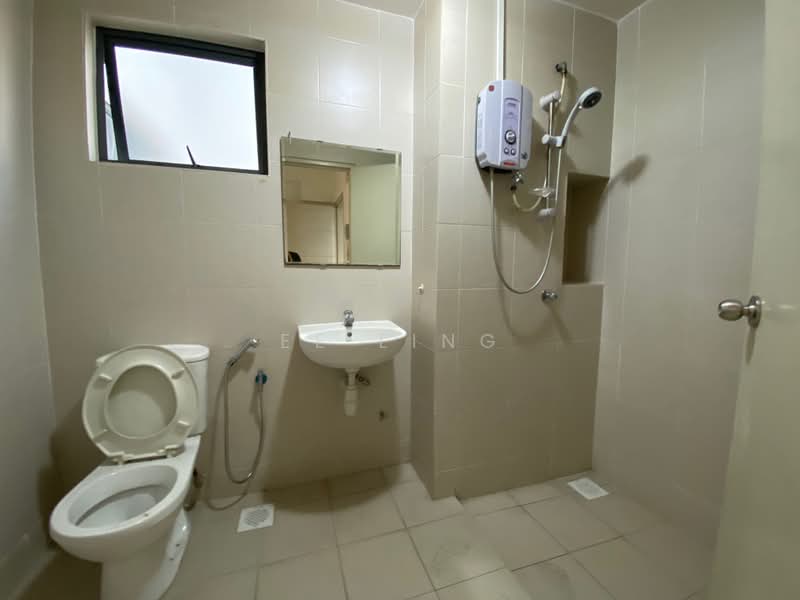 Kediaman Servis untuk Disewa di SetiaWalk - EE Ling - Bathroom - PropertyGuru.com.my