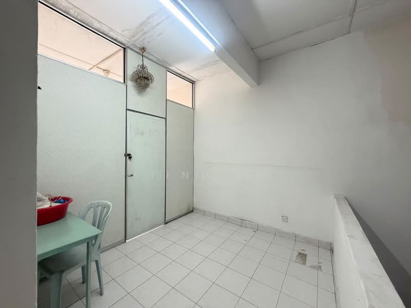 Rumah Teres 2-Tingkat untuk Dijual di Taman Wangsa Permai (Kepong) - Kiing TW - Interior - PropertyGuru.com.my