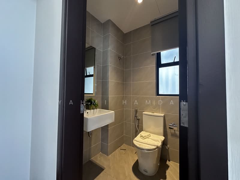 Cluster House for Sale in Alam Impian (Shah Alam) - Syahmi Hamdan - Bathroom - PropertyGuru.com.my