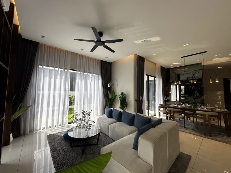 Cluster House for Sale in Alam Impian (Shah Alam) - Syahmi Hamdan - Living Room - PropertyGuru.com.my