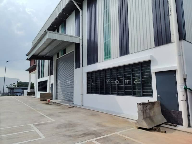 Kilang Berkembar untuk Disewa di Taman Perindustrian Cemerlang (Ulu Tiram) - Daniel Yong - Exterior - PropertyGuru.com.my