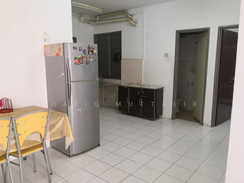 Apartment for Sale at Vista Pinggiran Apartment - Shafiq Muttalib - Kitchen - PropertyGuru.com.my