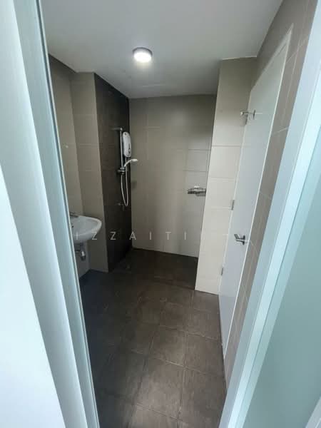 Kondominium untuk Disewa di Flora Rosa - Izzaitie . - PropertyGuru.com.my