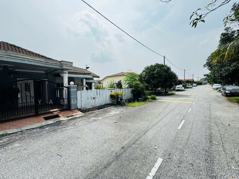 Rumah Teres 1-Tingkat untuk Dijual di Bandar Tasik Puteri (Rawang) - Yasmin Sulaiman - Exterior - PropertyGuru.com.my