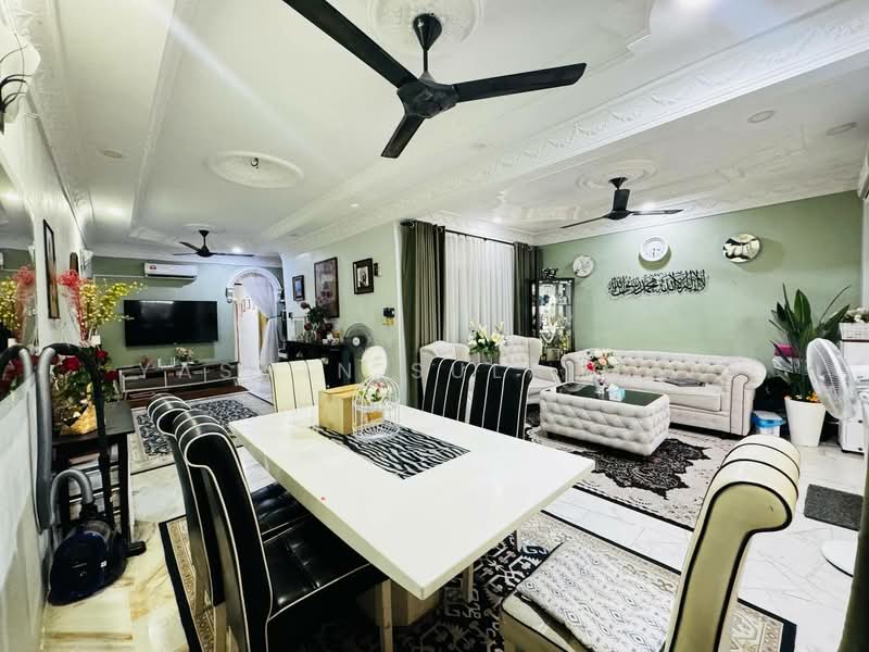 Rumah Teres 1-Tingkat untuk Dijual di Bandar Tasik Puteri (Rawang) - Yasmin Sulaiman - Living Room - PropertyGuru.com.my