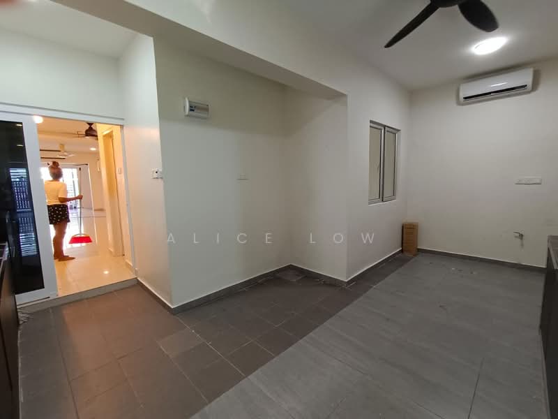 2-storey Terraced House for Sale in Taman Kundang Jaya (Rawang) - Alice Low - Interior - PropertyGuru.com.my
