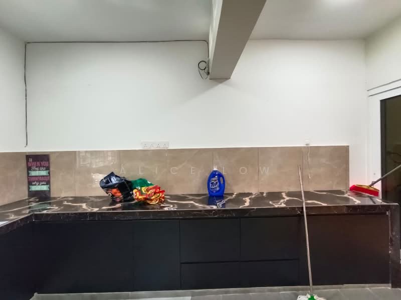 2-storey Terraced House for Sale in Taman Kundang Jaya (Rawang) - Alice Low - Kitchen - PropertyGuru.com.my