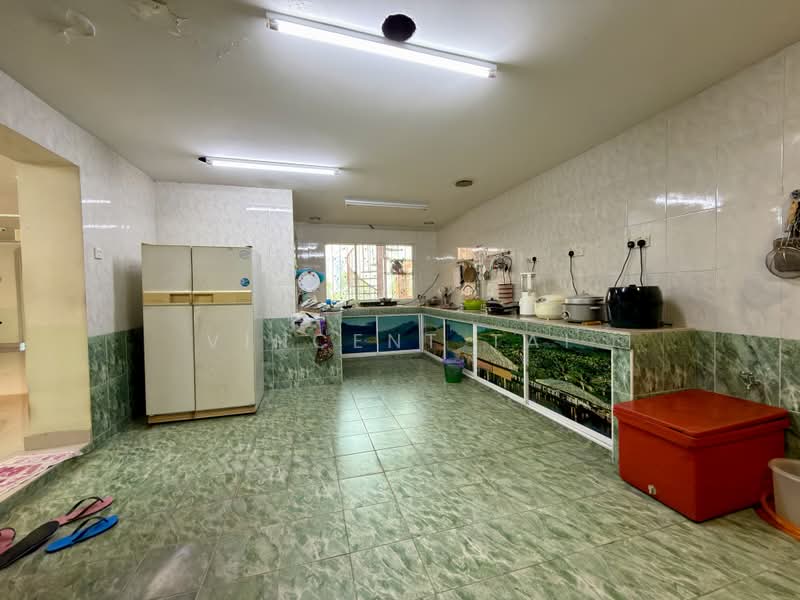 Semi-Detached House for Sale in Taman Bukit Segar (Cheras) - Vincent Tai - Kitchen - PropertyGuru.com.my