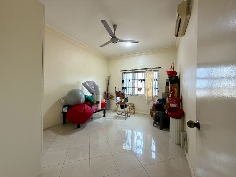 Semi-Detached House for Sale in Taman Bukit Segar (Cheras) - Vincent Tai - Living Room - PropertyGuru.com.my