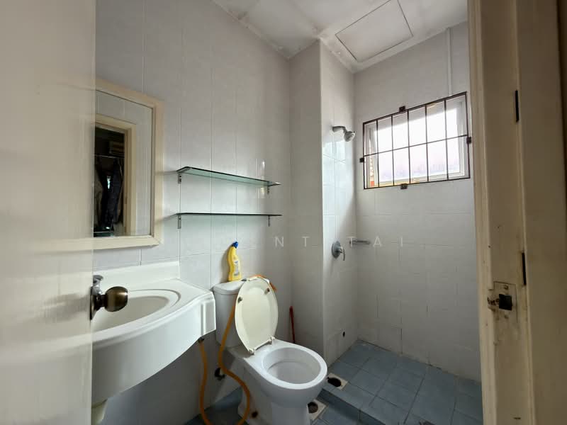Semi-Detached House for Sale in Taman Bukit Segar (Cheras) - Vincent Tai - Bathroom - PropertyGuru.com.my