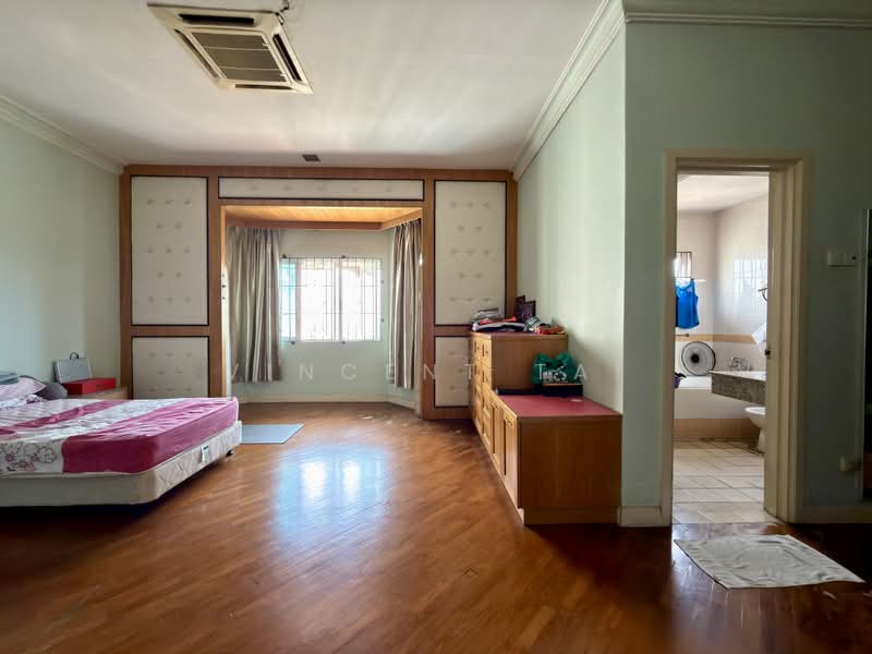 Semi-Detached House for Sale in Taman Bukit Segar (Cheras) - Vincent Tai - Bedroom - PropertyGuru.com.my