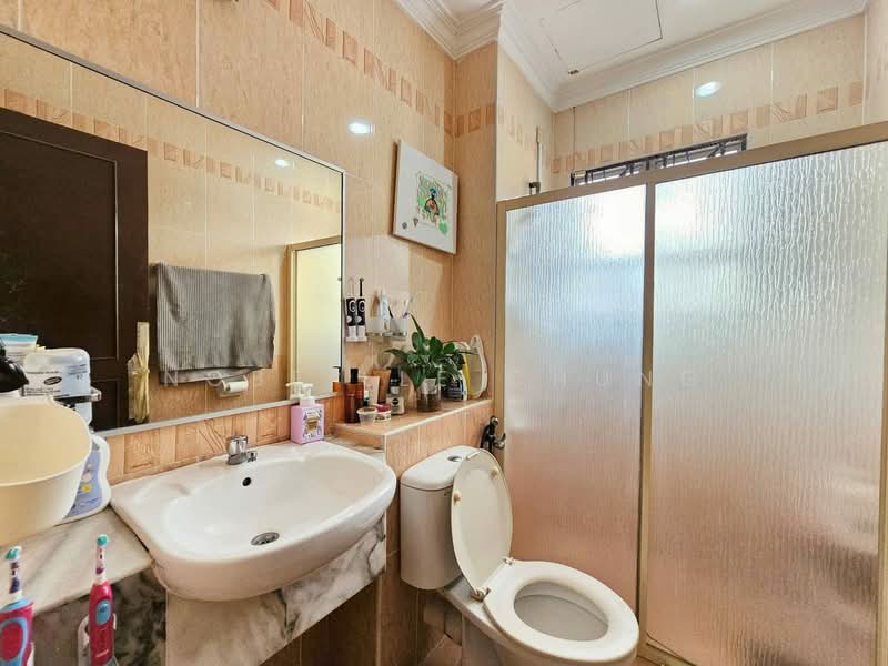 2-storey Terraced House for Sale in Putra Heights (Subang Jaya) - Nobeille Chung - Bathroom - PropertyGuru.com.my