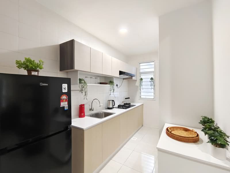 Service Residence for Rent at BSP 21 - Horlic Lim - Kitchen - PropertyGuru.com.my