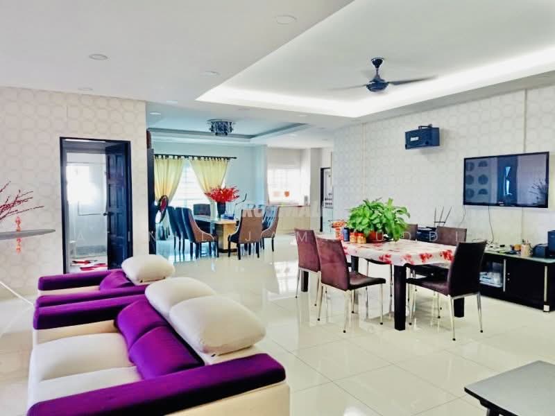 Kondominium untuk Dijual di D'Pines@Ampang - Fatinul Jamaluddin - Living Room - PropertyGuru.com.my