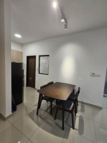 Kediaman Servis untuk Disewa di Veranda Residence - April Chin - Dining Room - PropertyGuru.com.my