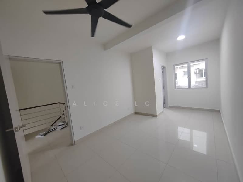 2-storey Terraced House for Sale in Taman Kundang Jaya (Rawang) - Alice Low - PropertyGuru.com.my