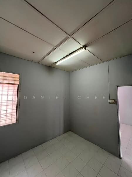 Rumah Teres 1-Tingkat untuk Disewa di Taman Menglembu Impiana Adril (Menglembu) - Daniel Chee - Bedroom 2 - PropertyGuru.com.my