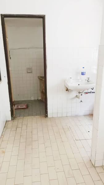 Rumah Teres 2-Tingkat untuk Dijual di Butterworth (Penang) - SH Lee - Bathroom - PropertyGuru.com.my