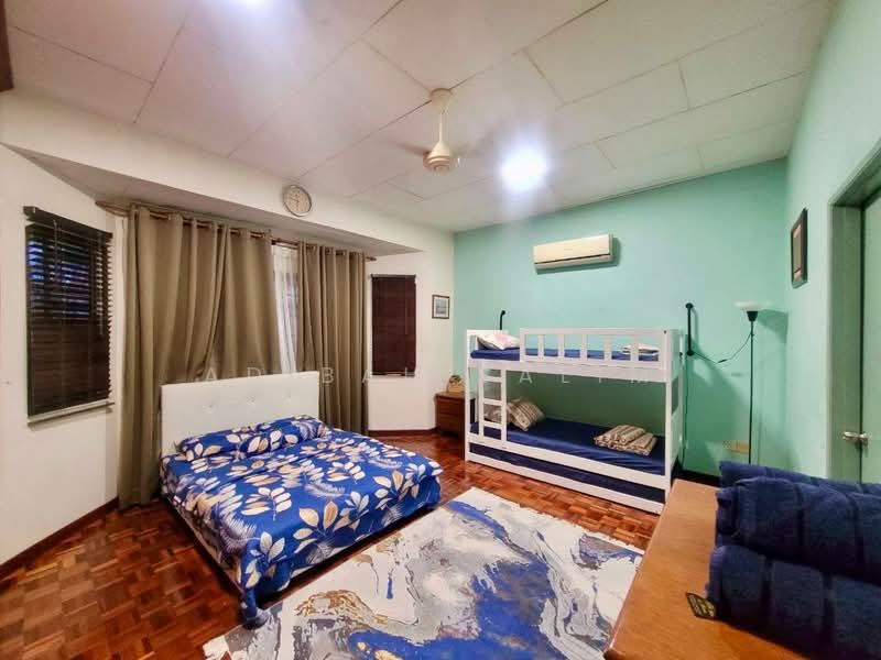 Bungalow House for Sale in Port Dickson (Negeri Sembilan) - Adibah Salim - Bedroom - PropertyGuru.com.my
