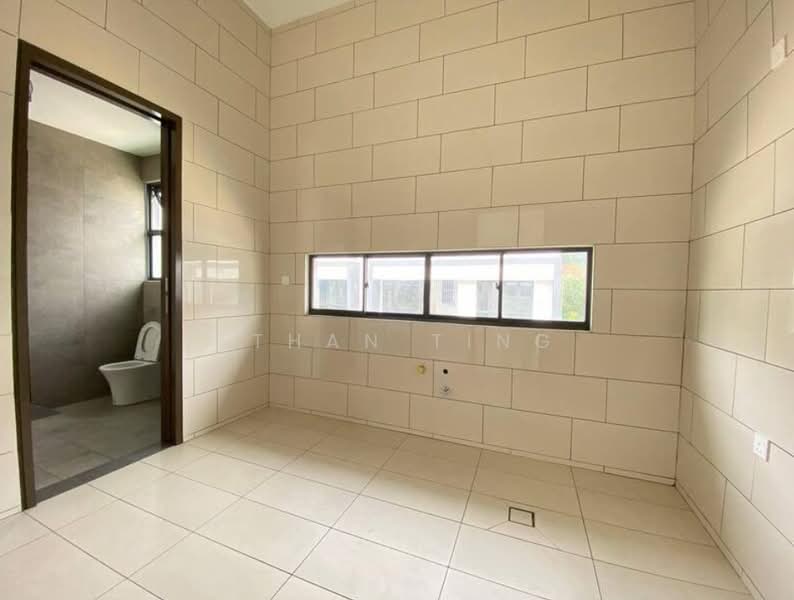 Rumah Berkembar untuk Dijual di Bukit Jelutong (Shah Alam) - Ethan Ting - Bathroom - PropertyGuru.com.my