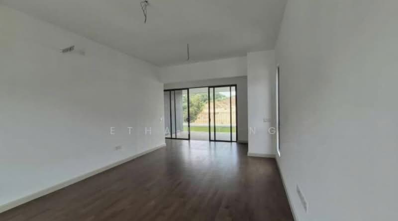 Rumah Berkembar untuk Dijual di Bukit Jelutong (Shah Alam) - Ethan Ting - Living Room - PropertyGuru.com.my