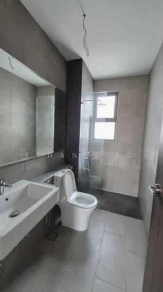 Rumah Berkembar untuk Dijual di Bukit Jelutong (Shah Alam) - Ethan Ting - Bathroom - PropertyGuru.com.my