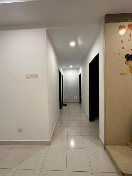 Pangsapuri untuk Disewa di Orchis Apartment - HS Ong - Corridor - PropertyGuru.com.my