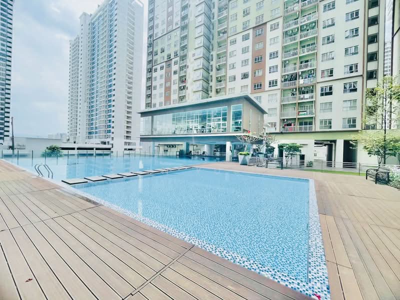 Kondominium untuk Disewa di Sky Awani Residensi 1 - Erin Yusof - Pool - PropertyGuru.com.my
