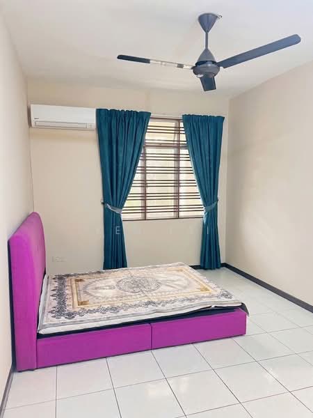 3-storey Terraced House for Rent in Subang Bestari (Shah Alam) - Ken Lai - Bedroom - PropertyGuru.com.my