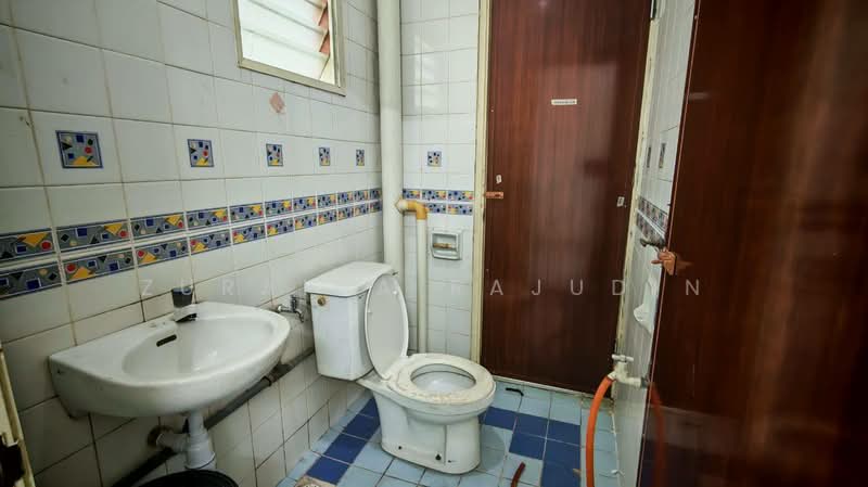 2-storey Terraced House for Sale in Shah Alam (Selangor) - Zuraina Rajudin - Bathroom - PropertyGuru.com.my