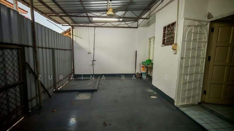 2-storey Terraced House for Sale in Shah Alam (Selangor) - Zuraina Rajudin - Exterior - PropertyGuru.com.my