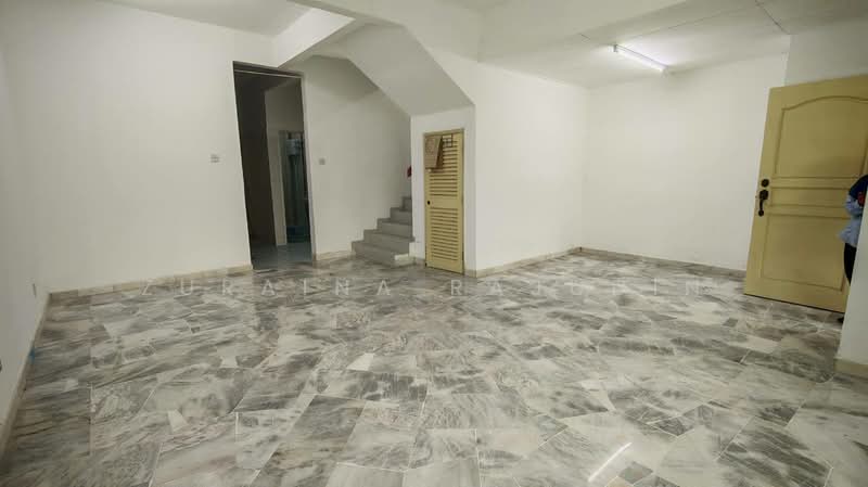 2-storey Terraced House for Sale in Shah Alam (Selangor) - Zuraina Rajudin - Interior - PropertyGuru.com.my