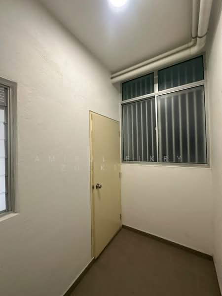 Kondominium untuk Disewa di Lakefront Homes - Amirul Fikry Zulkifly - Entrance - PropertyGuru.com.my