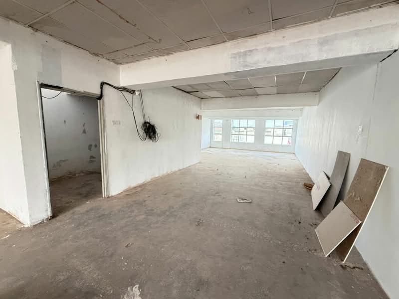 Shop for Sale in Taman Merdeka Jaya (Batu Berendam) - CHIN FN - Interior - PropertyGuru.com.my