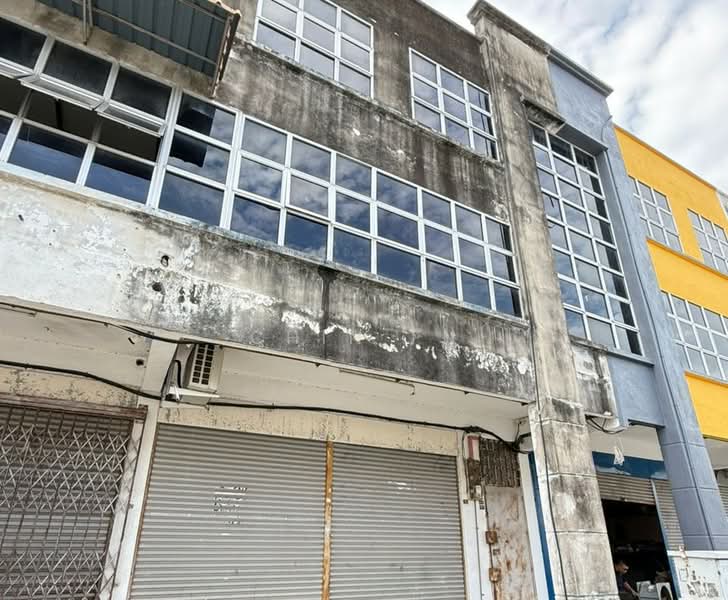 Shop for Sale in Taman Merdeka Jaya (Batu Berendam) - CHIN FN - Exterior - PropertyGuru.com.my