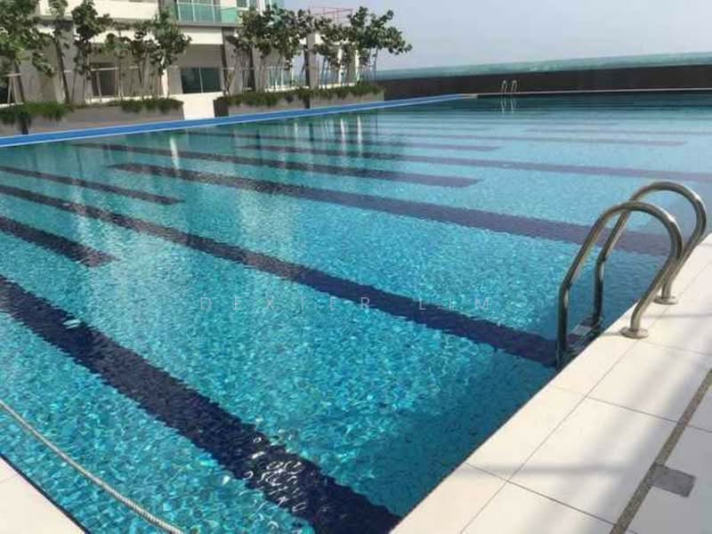 Kediaman Servis untuk Dijual di D'carlton (Residensi Seri Mega) - Dexter Lim - Pool - PropertyGuru.com.my