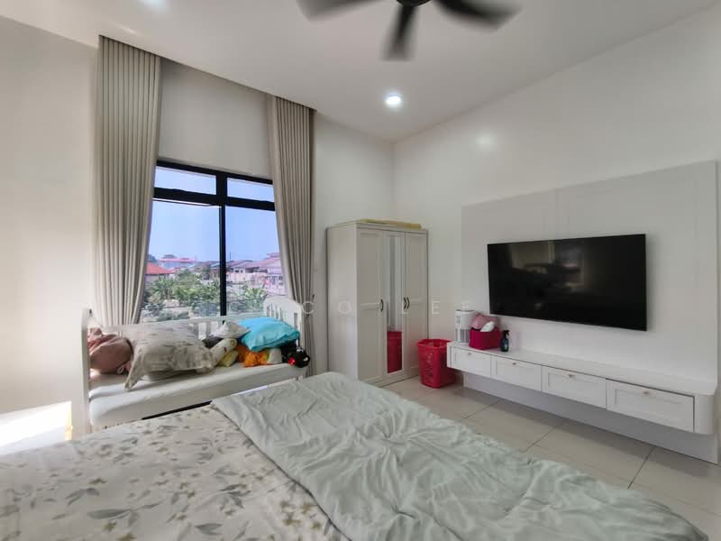 Bungalow House for Sale in Kampung Baru Seelong (Senai) - Coco Lee - Bedroom - PropertyGuru.com.my