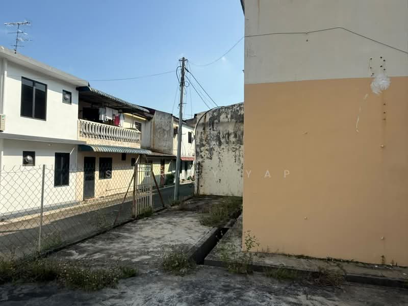 2-storey Terraced House for Sale in Taman Gelang Emas (Gelang Patah) - Shirley Yap - Exterior - PropertyGuru.com.my