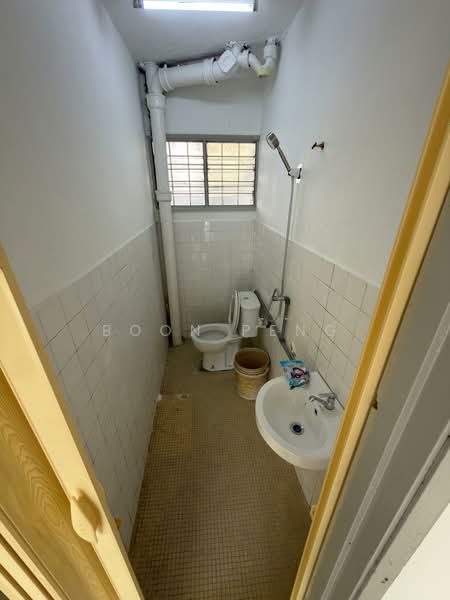 Rumah Teres 2-Tingkat untuk Disewa di Shah Alam (Selangor) - Boon Peng - Bathroom - PropertyGuru.com.my