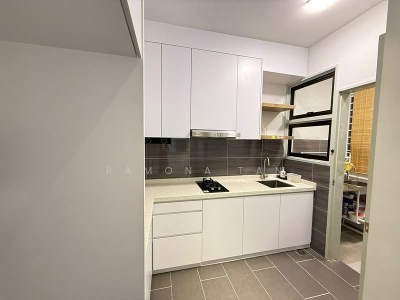 Kondominium untuk Dijual di Admiral Residences - Ramona Tan - Kitchen - PropertyGuru.com.my