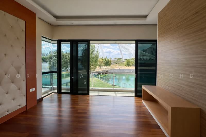 Bungalow House for Sale in Presint 8 (Putrajaya) - Norfazilah Binti Mohd Saad - View - PropertyGuru.com.my