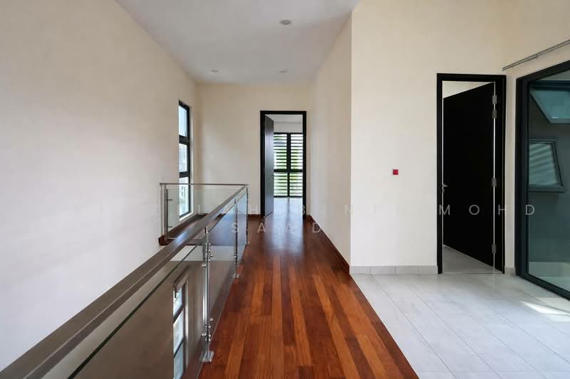 Bungalow House for Sale in Presint 8 (Putrajaya) - Norfazilah Binti Mohd Saad - Corridor - PropertyGuru.com.my