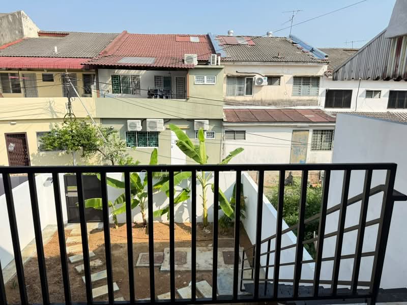 Rumah Teres 1-Tingkat untuk Disewa di Taman Perkota (Bukit Baru) - CHIN FN - Exterior - PropertyGuru.com.my