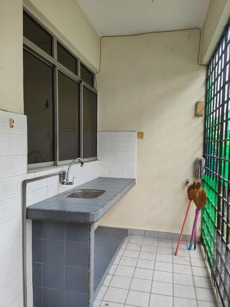 2-storey Terraced House for Sale in Bandar Utama Damansara (Petaling Jaya) - Amy Tan - Balcony - PropertyGuru.com.my