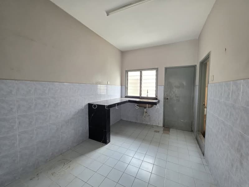 Rumah Teres 2-Tingkat untuk Disewa di Klang (Selangor) - Joel Sia - Kitchen - PropertyGuru.com.my