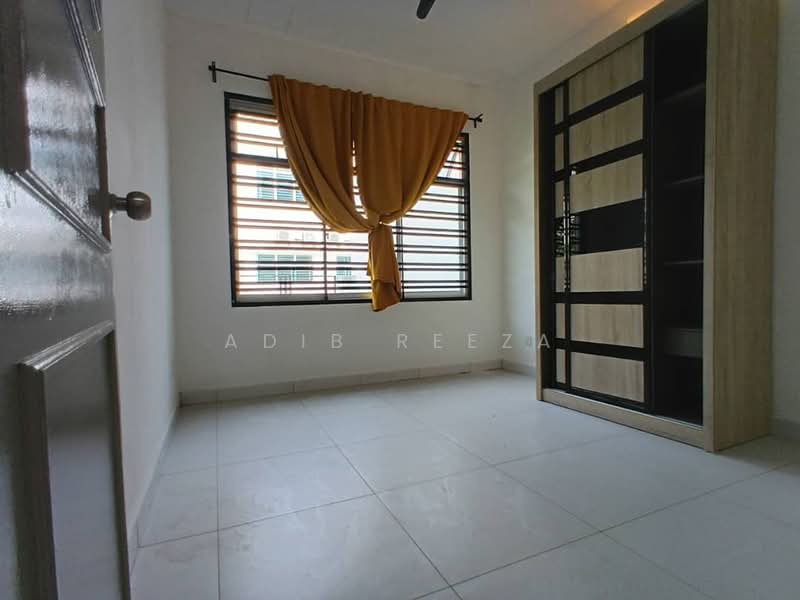 2-storey Terraced House for Sale in Kulai (Johor) - Adib Reeza - Bedroom - PropertyGuru.com.my