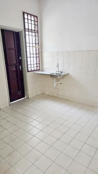 2-storey Terraced House for Rent in Bandar Tasek Mutiara (Simpang Ampat) - Quinn Loh - Kitchen - PropertyGuru.com.my