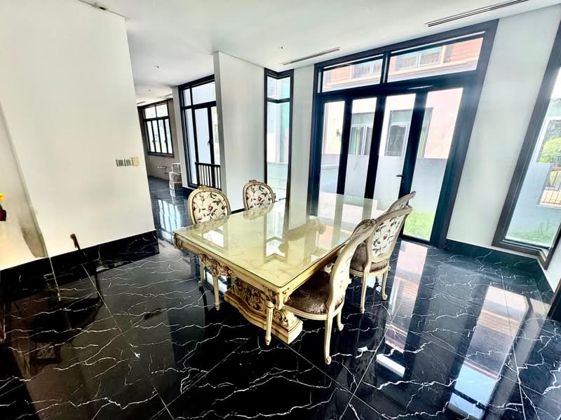 Bungalow House untuk Dijual di Bukit Jelutong (Shah Alam) - Ras Shaz - Dining Room - PropertyGuru.com.my